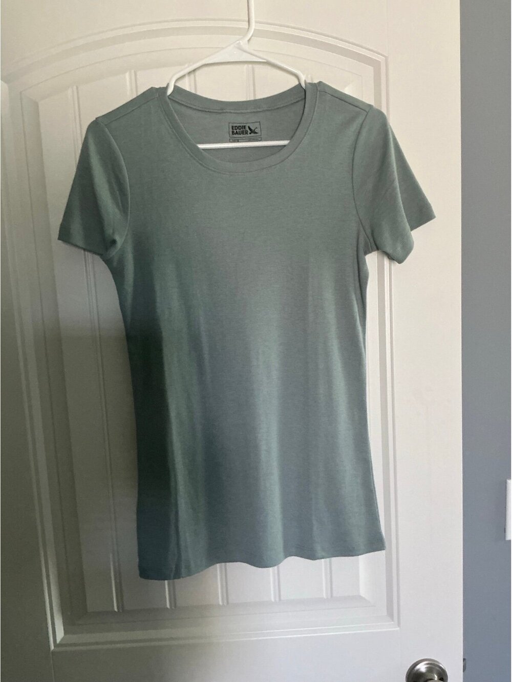 NWT Eddie Bauer Women’s Tee size Med